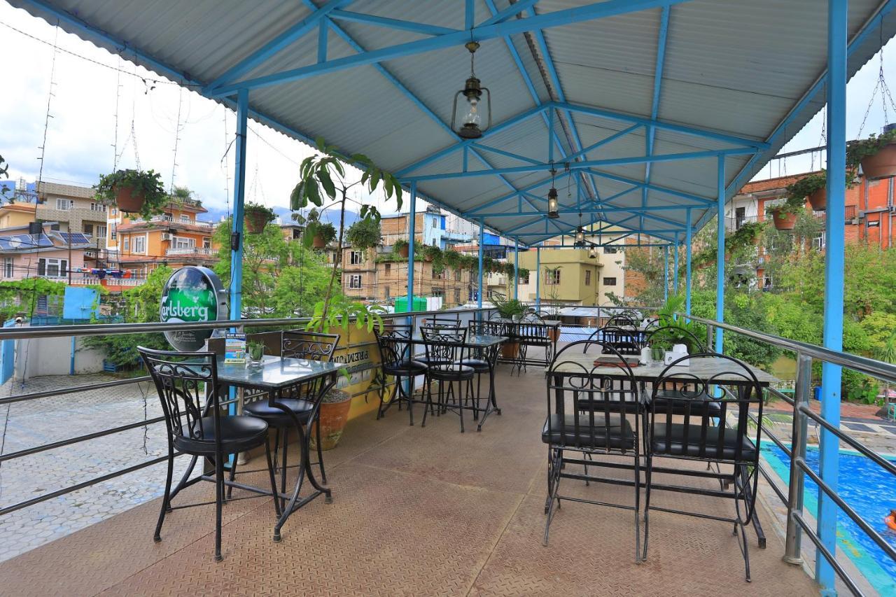 Oyo 591 Hotel Blue Moon Dharampur Eksteriør bilde