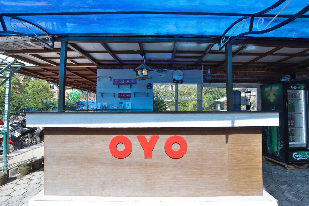 Oyo 591 Hotel Blue Moon Dharampur Eksteriør bilde