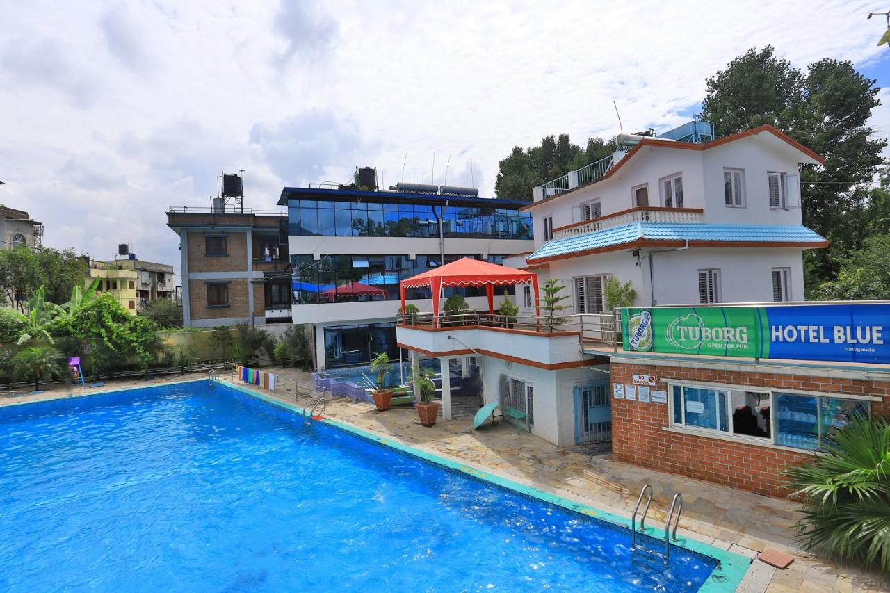 Oyo 591 Hotel Blue Moon Dharampur Eksteriør bilde