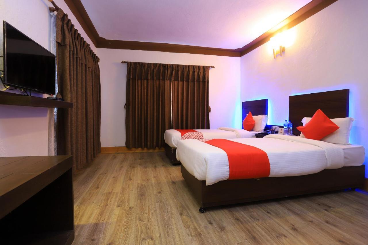 Oyo 591 Hotel Blue Moon Dharampur Eksteriør bilde